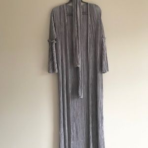 Shimmer jersey bell sleeve kimono.